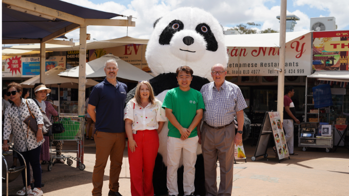 Containers for Change shopfront opens in Inala | Containers for Change Queensland